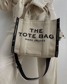 Marc Jacobs Tote Bag, Uni Bag, Handbags Handmade, Marc Jacobs Tote, Bag Shoes, Canvas Crossbody Bag, Classic Bags, The Tote Bag