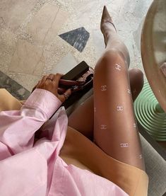 Chanel Tights, Stile Casual Chic, How To Pose, Fashion Killa, Outfits Aesthetic, Gossip Girl, Fitness Inspo, Pretty Outfits, Fashion Inspo Outfits