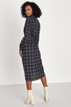 Cooler days always get us searching for the perfect fall looks, like the Lulus Seasonal Spirit Navy Blue Plaid Ruched Long Sleeve Midi Dress! Lightweight woven fabric boasts a timeless plaid pattern as it shapes long sleeves (with button cuffs) and a collared neckline. Functional button placket runs the length of the dress, across a fitted waist and a strategically ruched skirt that finishes at a midi hem. Fit: This garment fits true to size. Length: Mid-calf length. Size medium measures 47" fro Ruched Skirt, Lulu Fashion, Long Sleeve Midi, Long Sleeve Midi Dress, Blue Plaid, Fall Looks, Mid Calf, Plaid Pattern, Navy Blue