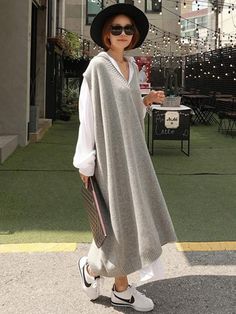 Loose V-neck Woolen Waistcoat – uoozee Long Knit Vest, Mode Kimono, Long Knitted Dress, Tunic Pattern, Mode Casual, Linen Maxi Dress, Long Knit, Long Shirt Dress, Knit Vest