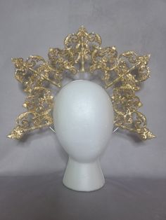 Baroque Headpiece made from Resin. Pieces made and assembled in house. Baroque Headpiece, Halo Crowns, Festival Flower Crown, Daisy Flower Crown, Elizabethan Collar, Angel Halo, Dnd Campaign, Crown Headpiece, Bridal Corset