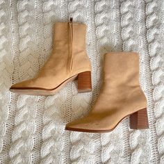 Brand New Condition, H&M Brand Suede Block Heel Ankle Boots H&m Casual Boots For Fall, H&m Casual Fall Boots, Casual H&m Boots For Fall, Spring High Ankle Boots With Zipper Closure, Trendy H&m Boots For Fall, Trendy H&m Winter Boots, Trendy H&m Fall Boots, Beige Ankle-high Boots With Zipper Closure, Beige Pointed Toe Boots With Zipper Closure