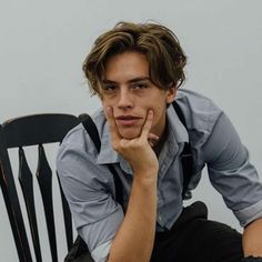 Cole Sprouse Hair, Cole Sprouse Haircut, Cole Sprouse Shirtless, Cole Sprouse Aesthetic, Cole Sprouse Hot, Cole Sprouse Funny, Cole M Sprouse, Dylan And Cole, Middle Part Hairstyles