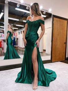 Fitted Long Off the Shoulder Corset Prom Dresses uk 2023 – Yelure UK Satin Prom Dress Long, Sequin Prom Dresses Long, Green Prom, Satin Dress Long, Corset Dress Prom, Satin Prom Dress, Mermaid Evening Dresses, Applique Dress, Green Outfit