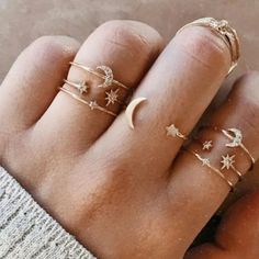 Vintage Gold Color Crystal Star Moon Rings Set Boho Knuckle Rings New Moon And Star Ring, Punk Accessories, Jewelry Instagram, America Latina, Gold Color Ring, Geometric Vintage, Trendy Ring, Geometric Ring, Bohemian Rings