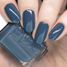 Blue Nail Color, Nagellack Trends, Her Nails, Blue Nail Polish, Blue Nail, Essie Nail, Winged Eyeliner, Classy Nails