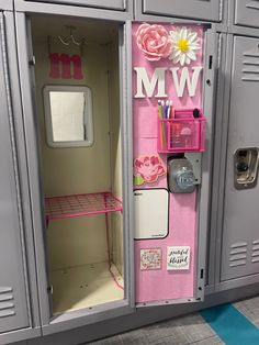 preppy pink locker inspiration inspo flower Aesthetic Locker, Middle School Aesthetic