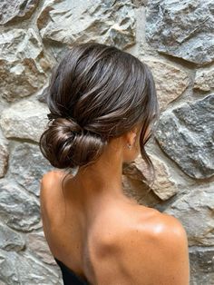 Timeless and perfect for any gown, this sleek low bun is a classic choice that never fails to impress. With just a few simple steps, you can achieve a look of refined sophistication that will turn heads all night long. See blosg for full list   📌 Save this pin for later   #promhairstyles  #foryoupage #sleekhair #ponytail Updo Hairstyle For Bridesmaids, Wedding Hair Inspo Updo, Low Bun Event Hair, Wedding Simple Updo, Graduation Hair Updo, Updo Hairstyles Wedding Bridesmaid, Bridesmaid Hairstyles Updo Bun, Wedding Hair Without Extensions, Hair Up For Wedding Guest