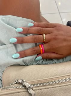 Cute One Colored Nails, Beach Nails One Color, Cute Vibrant Nails, Gel Nails For Cruise, Cute Simple Nails For Winter, Simple Nail Ideas Not Acrylic, Summer Gel Nails Colors Simple, Short Gel Vacation Nails, Basic Colorful Nails