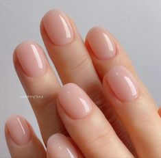 Clear Nude Nails, Lipgloss Nails, Subtle Nails, Simple Gel Nails, Minimal Nails, Pretty Gel Nails, Soft Nails