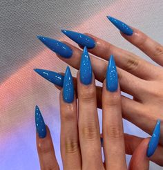 Curved Stiletto Nails, Blue Stiletto Nails, Wow Nails, Hair Skin Nails, Dope Nail Designs, Nails Only, Dream Nails, Funky Nails