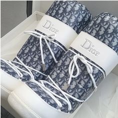 Blue With White Snow Boot. 100% Authentic. Dior Moon Boots, White Snow Boots, Green Rain Boots, Sneakerhead Room, Dior Boots, Christian Dior Shoes, Girls Trips, Pretty Shoes Sneakers, Crystal Heels