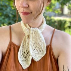 small summer lace scarf knitting pattern Random Hobbies, Gift Knitting Patterns, Necktie Scarf, Knitted Projects, Knit Clothes, Scarf Knitting Pattern, Knit Accessories, Knit Wear, Scarf Knitting