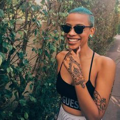 Gorgeous & Grassy  - 16 Badass Black Women Slaying In Shaved Hairstyles Big Chop Colored Hair, Shave Head Black Women, Big Chop Pink Hair, Pink Shaved Head Black Women, Euphoric Feeling, Shaved Head Girl Black Hair, Shaved Hairstyles, Curly Pixie Hairstyles, Haircut Styles For Women