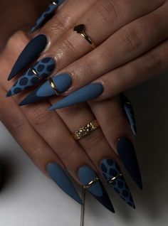 Smokey Nails Design, Dark Blue Matte Nails, Winter Stiletto Nails, Bougie Nails, Snake Skin Nails, Extreme Nails, Grey Matte Nails, Glam Minimalist, Stiletto Nails Short