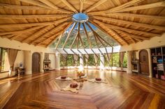 Retreat Hall in Soltara Healing Center Retreat Space Ideas, Interior Design Temple, Wellness Retreat Design, Healing Retreat Ideas, Healing Center Design, Meditation Center Design, Retreat Center Design, Retreat Center Architecture, Retreat Architecture