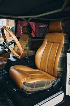 Whiskey leather over Tartan Plaid from Classic Ford Broncos Bozeman Commission Bronco Ii Interior, Cool Truck Interior Ideas, Western Truck Interior, Old Car Interior, Subaru Crosstrek Accessories, Truck Interior Ideas, Classic Car Interior, Vehicle Upholstery, Western Car