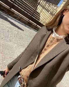 Meg Busacca, Growing And Glowing, 가을 패션, New Classic, Winter Looks, Elegant Outfit, Outfits Casuales, Parisian Style, Preppy Style