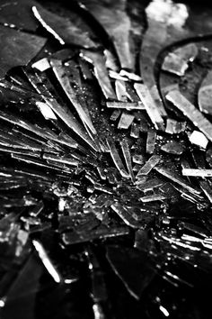 Broken Shards Dinah Laurel Lance, Broken Mirror, Shattered Glass, Black Canary, Broken Glass, Black Textures, Surface Textures, Black Mirror, Black Aesthetic