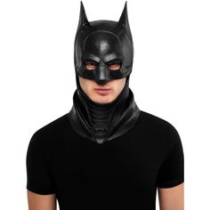 The Batsuit has many uses from concealing Batman’s identity to keeping him protected and intimidating criminals. This legendary costume is instantly recognizable with its cape, utility belt, and cowl. Now you can complete your own Batsuit with this Rubie’s officially licensed Adult Batman Overhead Mask that is straight out of the DC Comics movie, The Batman. This mask is made of latex and fits comfortably overhead and covers your entire head and neck except for your lower face just like Batman’s Batman Cowl, Batman Mask, Batman Batman, Book Fashion, Batman Costume, Superhero Fashion, Batman Kids, Zombie Girl, Holiday Costumes