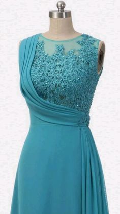 Gown Dress Design, Bride Party, Lace Dress Design, Hair Half Up, Half Up Half Down Hairstyles, Classy Dress Outfits, فستان سهرة, Women's Evening Dresses, Guest Dress