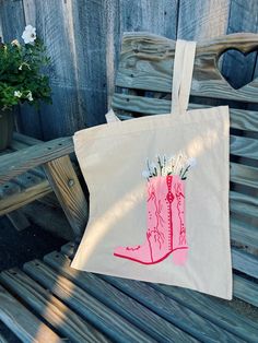 cowboy boots • cowgirl • painted tote bag • tote bag • summer ideas • western Painting Toat Bag Ideas, Painted Bag Ideas, Painting Canvas Tote Bags, Diy Canvas Bag Paint, Diy Paint Tote Bag, Canvas Tote Painting Ideas, Paint Your Own Tote Bag, Canvas Tote Bag Painting Ideas