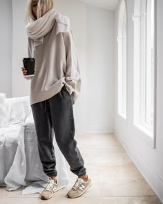 Quirky Minimalist Fashion, Leisure Wear Women Outfit, Organic Fashion Style, Minimalist Moda, Mode Hippie