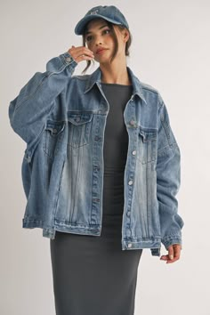 "Rock the denim trend with this oversized jean jacket featuring a front double pocket. Perfect for pairing with any outfit, this jacket adds a touch of edge and practicality. Keep your essentials close and your style on point with a quirky twist (literally, the pockets are doubled!) A must-have addition to your wardrobe. (Sadly, it won't actually double your wardrobe, but it'll sure feel like it!)" Oversized Jeans Jacket Outfit, Oversized Jean Jacket Outfits, Denim Jacket Ootd, Oversize Denim Jacket, Denim Jacket Oversized