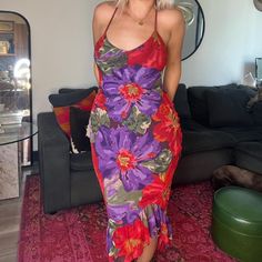 Absolutely perfect vintage Express silk floral dress. Pictures don't do this justice. The prettiest purple and red colorway and bold floral print with ruffle asymmetrical bottom. Size 5/6 and I'd recommend for a small. I'm 5'4 for reference. 100% silk. Would literally make the most perfect wedding guest dress!    #coquette #coquettecore #romcomdress #weddingguestdress Wedding Guest Dress Red, Vintage Silk Dress With Floral Print, 2000s Floral Dress, Floral Dress 90’s, Dress Coquette, Perfect Wedding Guest Dress, 90s Floral Dress Grunge, 80s Floral Dress, 1990s Dress