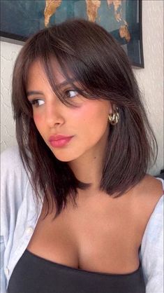 We have rounded up some inspo for this year's it girl hair trend: curtain bangs. Curtain bangs, curtain bangs long hair, curtain bangs medium hair, curtain bangs long hair, curtain bangs long, curtain bangs how to style, curtain bangs trendy, haircut 2024 trends women, 2024 hair trends for women, hairstyles 2024 trends, 2024 hair trends. #curtainbangs #womenshairstyles2024 Haïr Cut Short Hair, Bob Hair With Curtain Bangs, Short Brown Hair With Curtain Bangs, Short Hair Cuts For Women With Bangs, Short Brunette Hair With Bangs, Short Cute Haircuts, French Bangs Short Hair, Hair Medium Length, Short Hair Curtain Bangs Layers