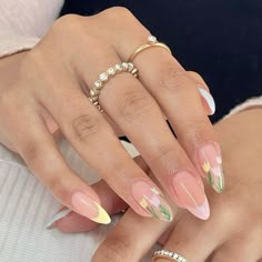 Tulip Nails, Pink And White Nails, Nails Yellow, Pink Gel, Soft Nails, Spring Nail Art, Easter Nails, Nails 2023, Elegant Nails