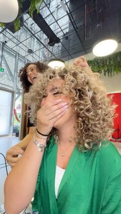 Twist Curly Hair, Curly Shag, Curly Hair Salon, Curly Cut, Shag Cut, Curly Haircuts, In Shock, Winter Color, The Client