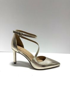 Naturalizer Silver Heels, Shoes Women Heels, Shoes Heels, Shoe Accessories, Women Accessories, Women Shoes, Heels, Silver