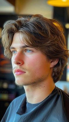 Middle Part Haircut, Guy Haircuts Long, Mens Hairstyles Medium, Wavy Hair Men, Medium Length Hair Men, Men Haircut Styles, Cool Braid Hairstyles, A Haircut