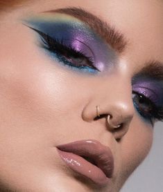 Cute Work Makeup, Metallic Eyeshadow Looks, Eye Makeup Black Women, Eye Makeup Black, Maquillage On Fleek, Metallic Makeup, Metallic Eyes, Linda Hallberg, Makeup Black Women