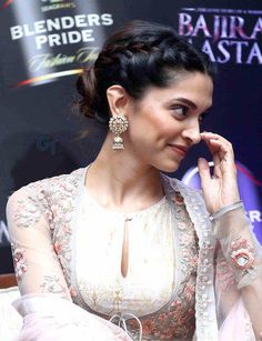 Hairstyle With Suit, Deepika Padukone Hair, Reception Hairstyles, Pride Fashion, Traditional Hairstyle, Deepika Padukone Style, Bollywood Hairstyles