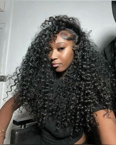 Quickweave Hairstyles, 21st Birthday Hairstyles, Curly Hair Sew In, Hair Tea, Curly Weave Hairstyles, Quick Weave Hairstyles