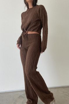 Luxury White Wide Leg Pants With Elastic Waistband, Luxury Off White Casual Pants, Brown Lounge Dress, Hygge Fashion, Brown Lounge, Shorts Crop Top, Lounge Clothes, Y2k Fits, Vibe Tribe