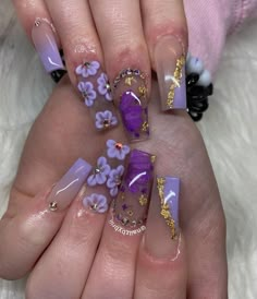 Ombre With Flowers Nails, Cute Medium Acrylic Nails Ideas, Middle Nails, Statement Nails, Flare Nails, Purple Ombre Nails, Secret Nails, Luminous Nails, Gel Nail Art Designs