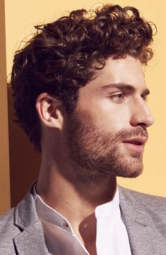 Man Perm, Brunette Curls, Mid Length Curly Hairstyles, Short Brunette, Mens Short Curly Hairstyles, Men's Curly Hairstyles, Hair Yellow, Men Haircut Curly Hair