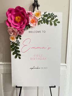 Frames Flowers, Bride Shower, Pink October, Diy Cricut, Birthday Gifts For Sister, Easy Diy Art, Backdrop Decorations, First Holy Communion, Wedding Welcome Signs