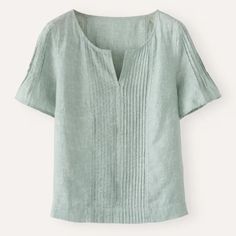 Brand New With Tags, Women's Size 18. Retails For $129! This Poetry Pin Tuck Yarn Dyed Linen Short Sleeve Top Comes In Such A Beautiful Green! Love The Pin Tuck And Seam Detailing On This Boxy, Short Sleeve Shirt. Made Of A Yarn Dyed And Garment Washed Linen. Has A Split Side Hem. *Please Note: The Modeled Photos Are This Top, In A Different Color. Posted To Show The Fit Only Color: Soft Bay Style: Ux17.22.A Measures 24.5" Pit-Pit, 25.5" Shoulder-Hem Linen Layers, Green Love, Sheer Floral Blouse, Lace Trim Top, Pola Sulam, Linen Sweater, Dyed Linen, Plain Tops, Boutique Tops