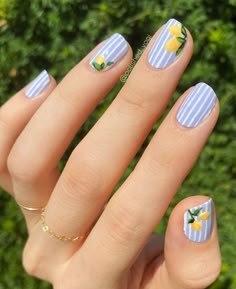 Fruit Nail Designs, Lemon Nails, Cute Summer Nail Designs, Summer Nail Designs, Tropical Nails, Cute Simple Nails, Striped Nails, Cute Gel Nails, Fancy Nails