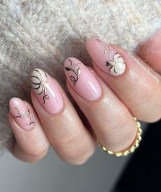 Get inspired by the cozy vibes of autumn with these stunning fall nail designs! From rich earthy tones to playful pumpkin spice shades, explore the best nail art ideas to elevate your fall fashion. Embrace the season's warmth and style with our curated collection of fall nail inspiration. #FallNailIdeas #AutumnNailArt #CozyManicures White Pumpkins Nails, Pink November Nails, Pumpkin Nails Designs, White Pumpkin Nails, Pink Pumpkin Nails, Pumpkin Nail Designs, Pumpkin Nail Art