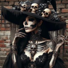 Mexican Witch Costume, Skull Witch Makeup, Catrina Hat Diy, Women Halloween Outfits, Diy Skeleton Costume Women, Skull Costume Women, Skeleton Queen Costume, Catrina Hat, Priestess Costume