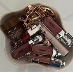 Colour scheme is superb 👌🏾 Makeup Dior, Dior Lipstick, Makeup Bag Essentials, Makeup Aesthetic, Makeup To Buy, Skin Care Makeup, Makeup Obsession, Luxury Makeup, Makeup Items