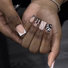 Nails Shorties, Short Nail Inspo, French Tip Nail Designs, Duck Nails, French Tip Acrylic Nails, Dope Nail Designs, Bling Acrylic Nails