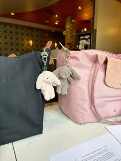 Jellycat Keychain On Bag, Jellycat Bunny Keychain, Jellycat Bag Charm, Jellycat Keychain, Bag Longchamp, Jellycat Bunny, Jellycat Stuffed Animals, Jelly Cat, Bunny Pink