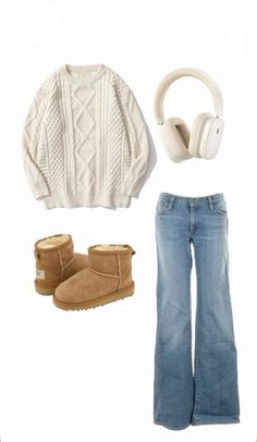 Cozy Fall Sweater Outfit Ideas, Winter Outfit Uggs, Fall Outfits Low Rise Jeans, Winter Outfit With Uggs, Outfits Ideas With Uggs, What To Wear With Low Rise Jeans, Cute Early Fall Outfits, Uggs Style Outfit, White Sweater And Jeans Outfit