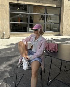 Coffee Ootd, Summer Fall Outfit, Girl Aesthetic Outfits, Summer Autumn Outfit, Girls Spring Outfits, Fall Transition Outfits